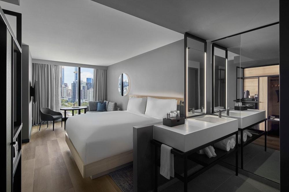 AC Hotel Melbourne Southbank by Marriott Room Type - Superior Room, 1 King Bed (View)