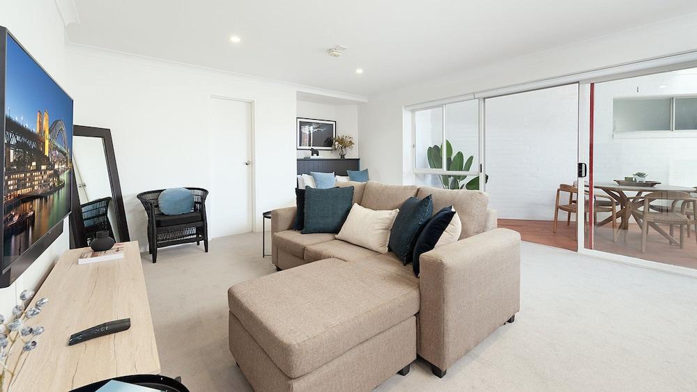 Ultimate Bondi Living - Tap to explore photos