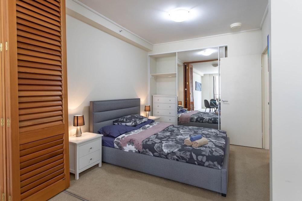 North Napier Corporate Apartments - Tap to explore photos