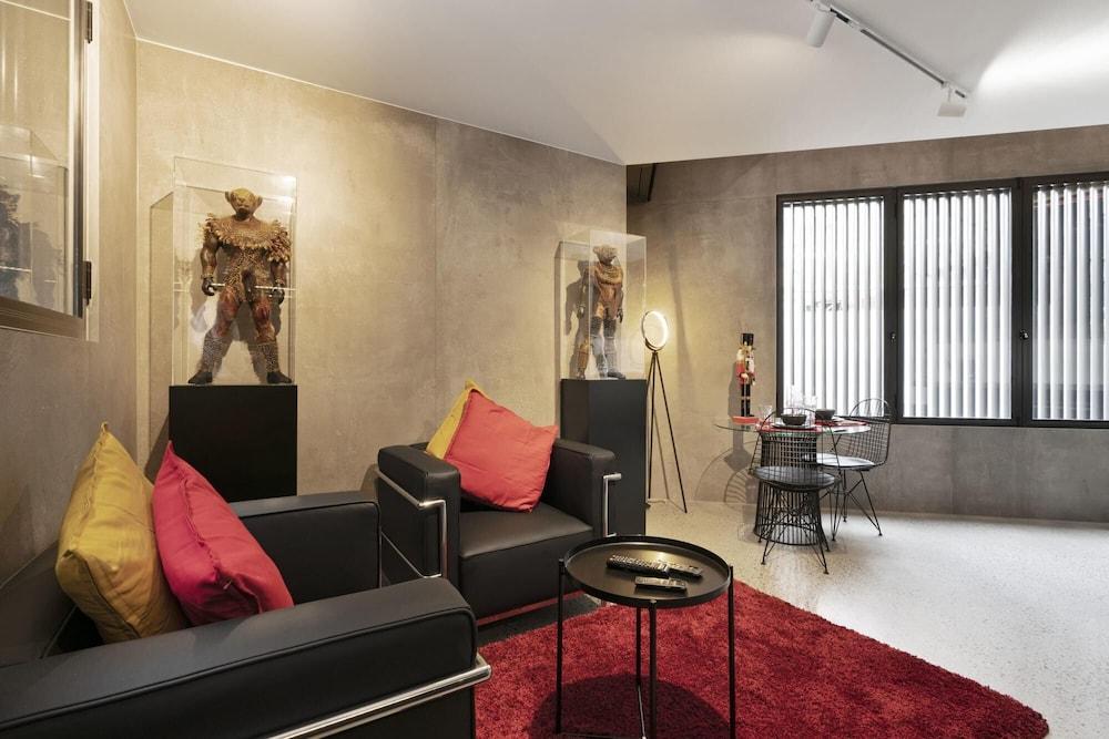 New York Style Loft in Darlinghurst Room Type - House