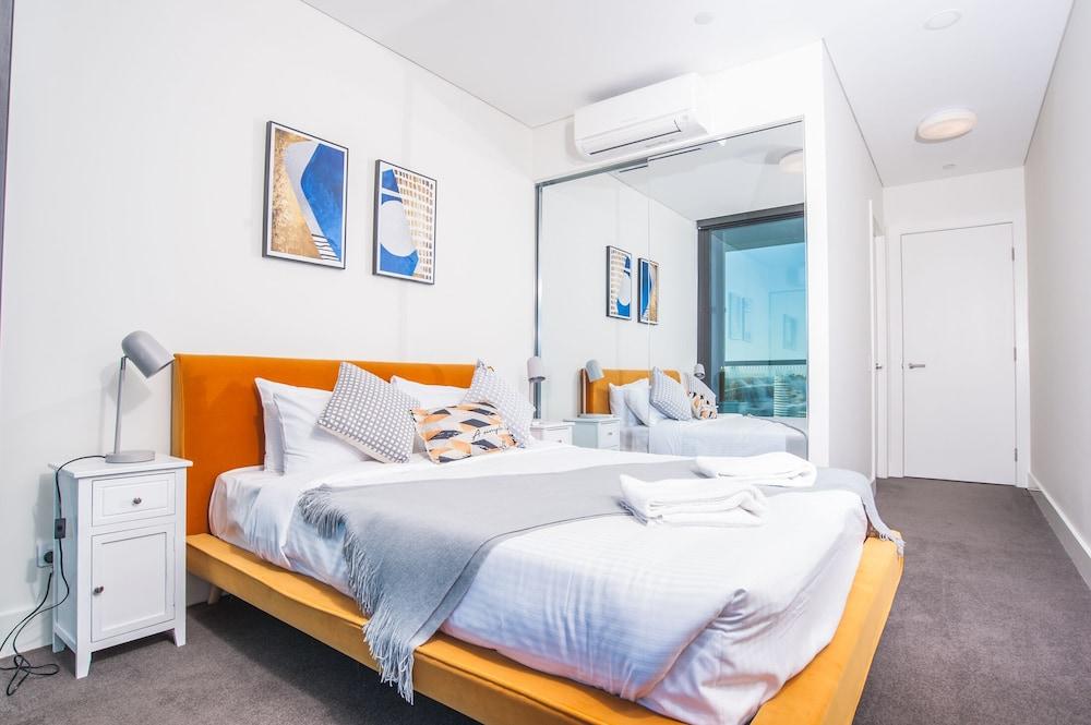 Luxury 2bed2bath APT @opaltower +view - Tap to explore photos