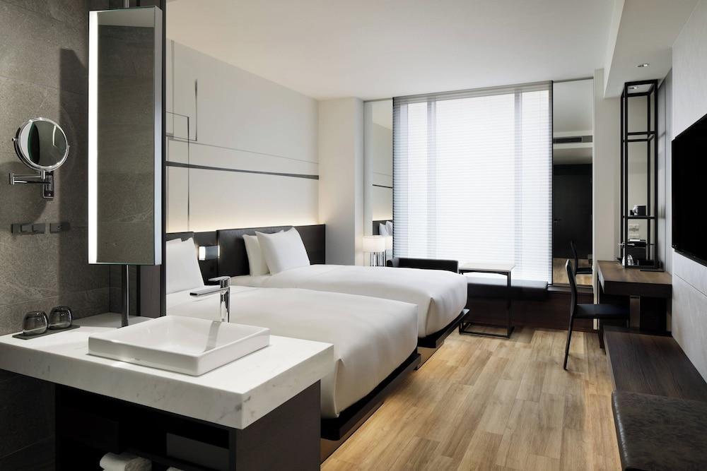 AC Hotel Tokyo Ginza by Marriott Room Type - Superior Room, 2 Twin Beds