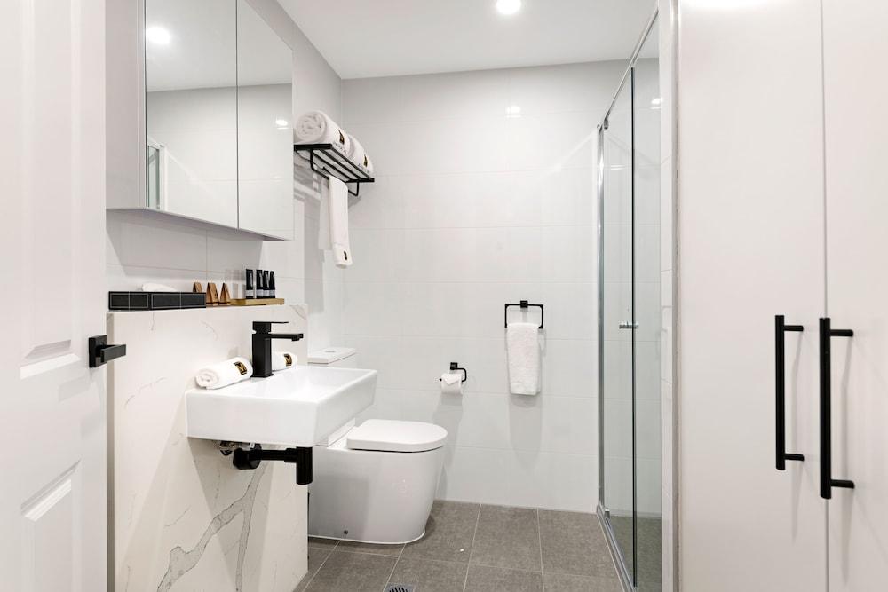Manhattan Apartments - Glen iris - Tap to explore photos