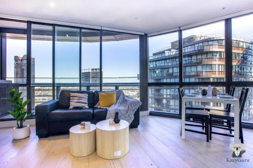 KozyGuru | Docklands | High Level Waterview | 1 Bed Apt | Vdo883 Room Type - One-Bedroom Apartment