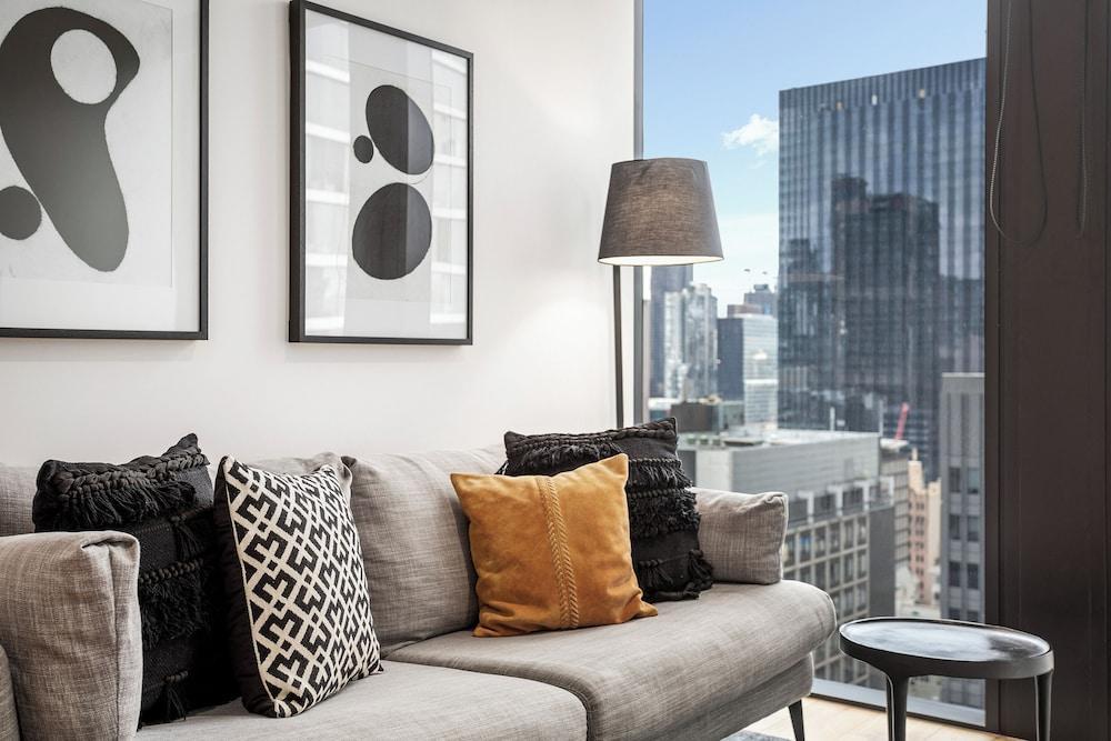 Luxuria Apartments - Collins House - Tap to explore photos