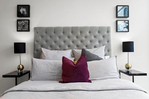 Luxuria Apartments - Collins House - Tap to explore photos