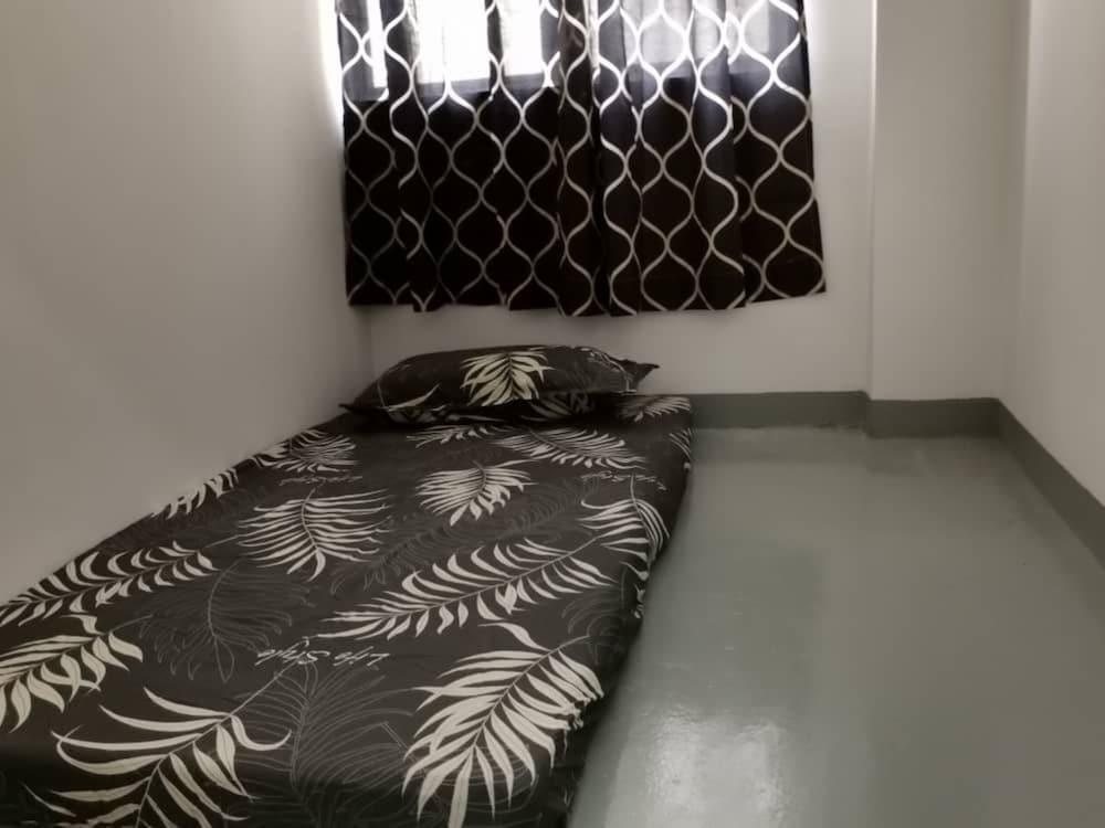 SPOT ON 90500 Sri Rampai Metro Hostel - Tap to explore photos