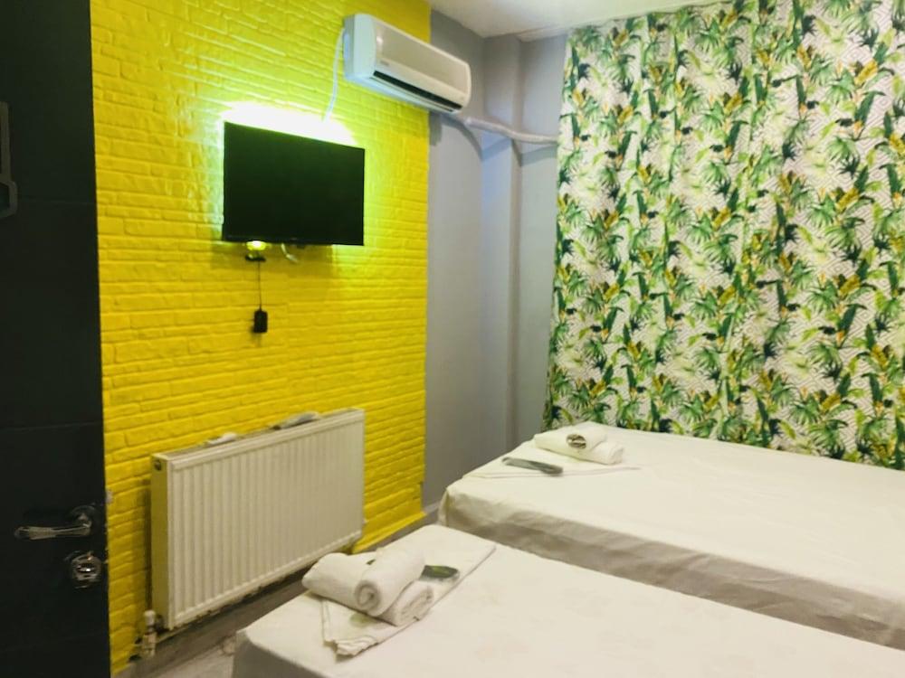Joker Otel Istanbul - Tap to explore photos