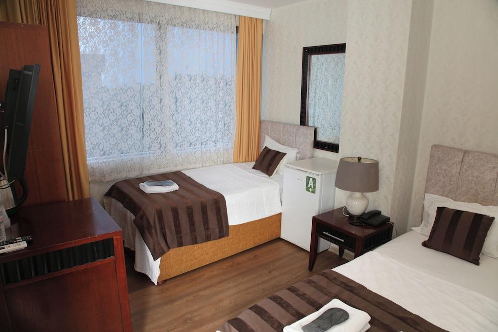 Camlica Tower Hotel Room Type - Classic Triple Room
