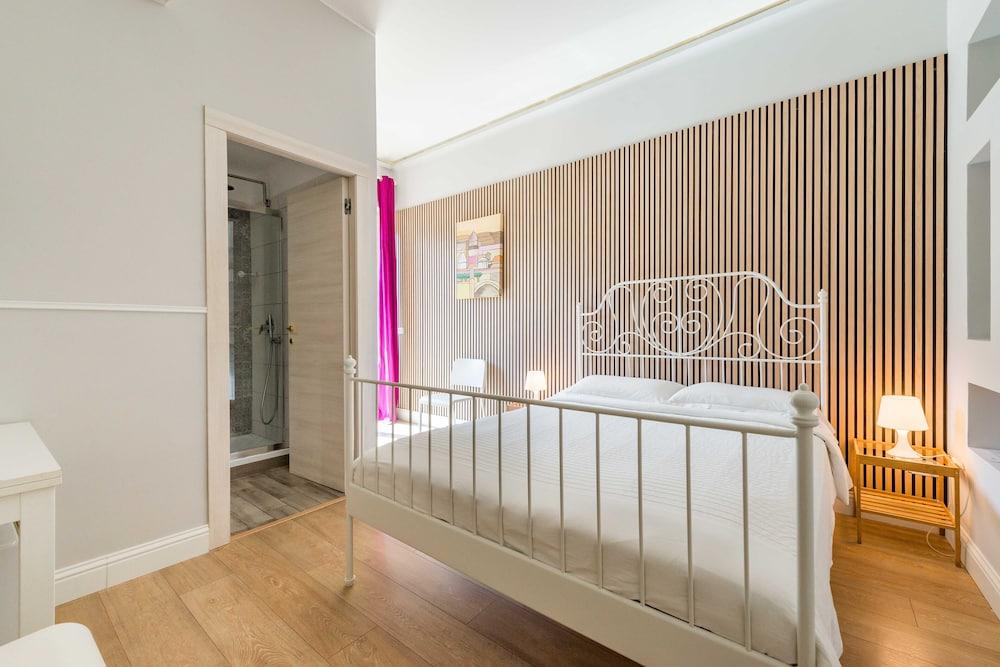 Un Attimo a Roma B&B Room Type - Deluxe Room