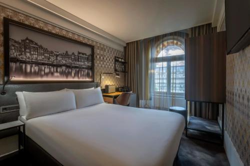 Clayton Hotel Amsterdam American - Tap to explore photos