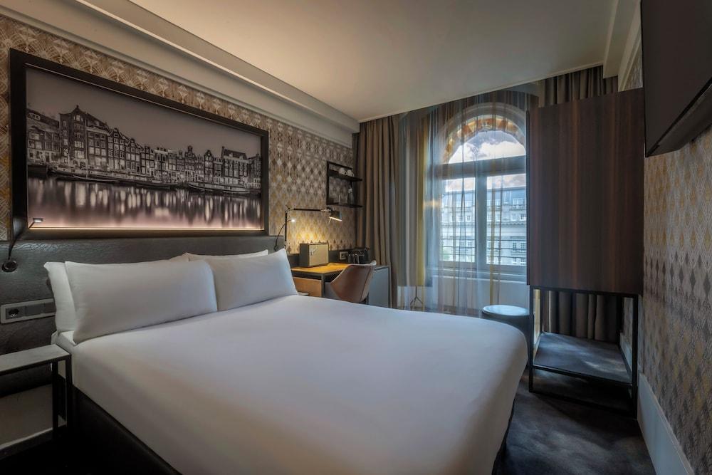 Clayton Hotel Amsterdam American Room Type - Deluxe Double Room