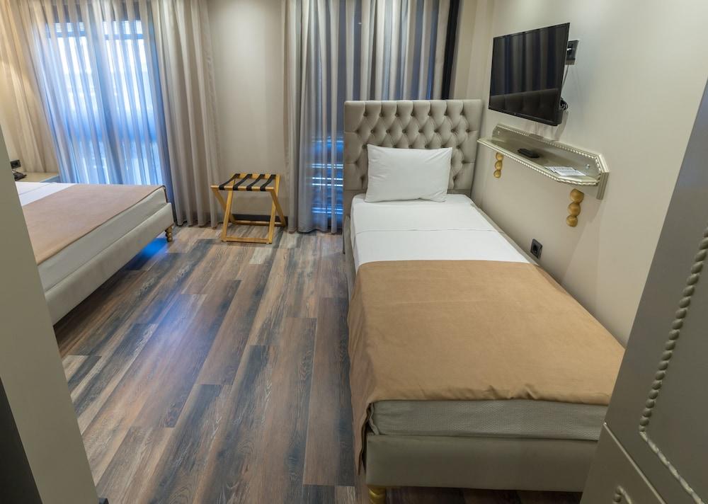 Hotel Mardia Room Type - Standard Triple Room