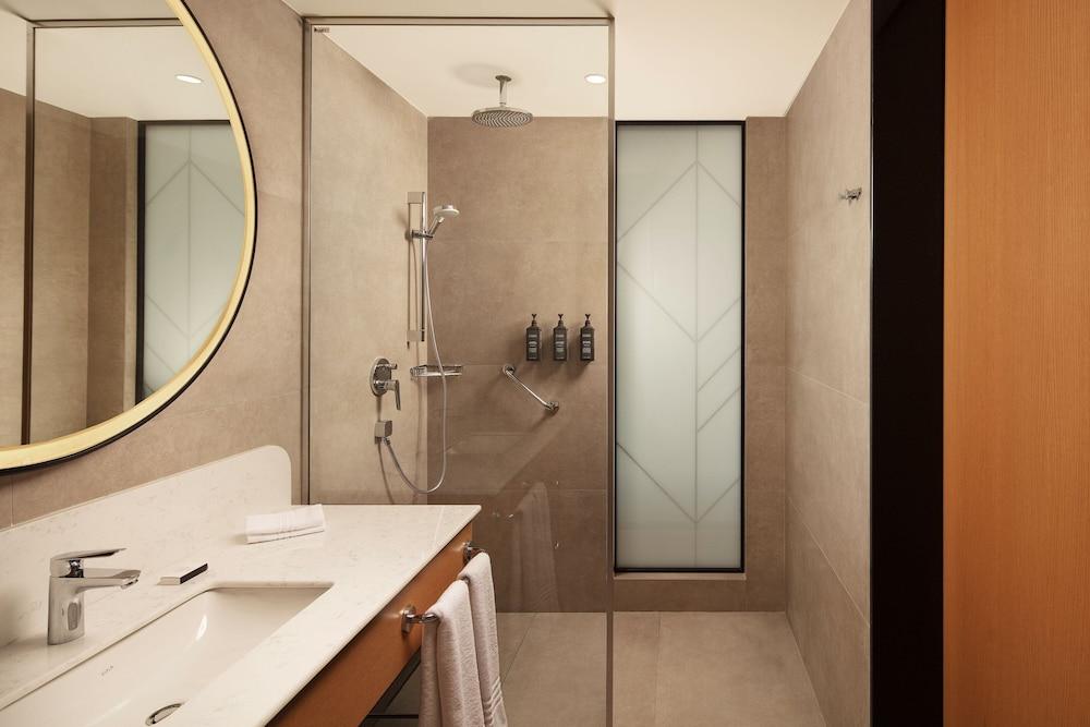 Sheraton Istanbul Esenyurt - Tap to explore photos