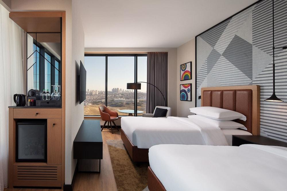 Sheraton Istanbul Esenyurt Room Type - Premium Room, 2 Twin Beds, City View (Corner) Sheraton Istanbul Esenyurt Room Type - Premium Room, 2 Twin Beds, City View (Corner)