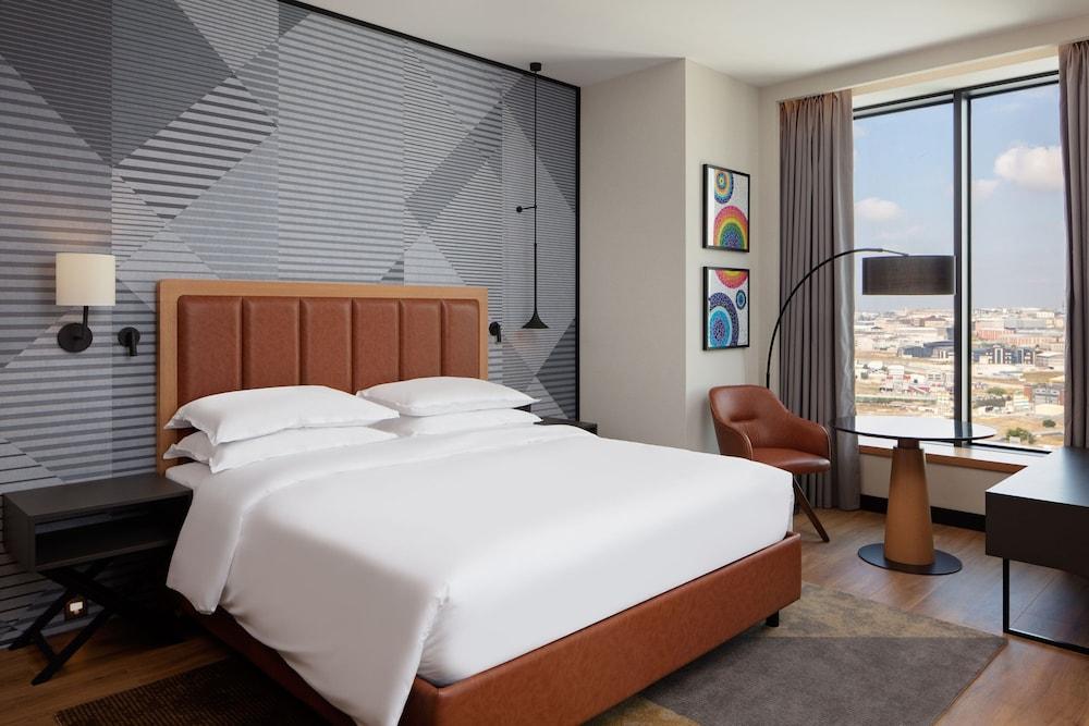 Sheraton Istanbul Esenyurt Room Type - Deluxe Room, 1 King Bed with Sofa bed, City View Sheraton Istanbul Esenyurt Room Type - Deluxe Room, 1 King Bed with Sofa bed, City View