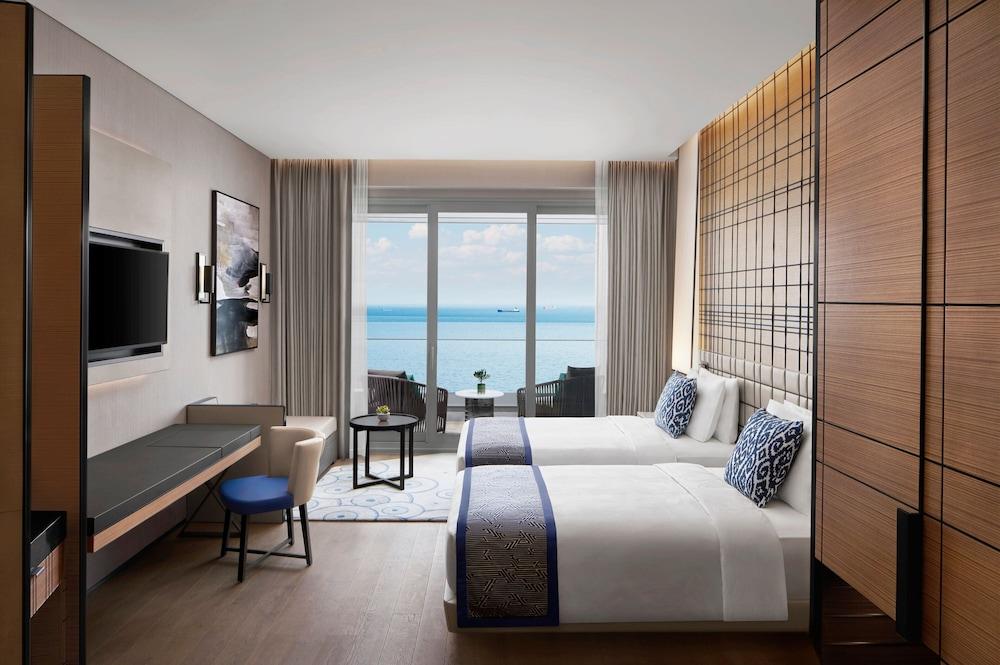JW Marriott Hotel Istanbul Marmara Sea Room Type - Deluxe Sea View, Guest room, 2 Twin, Sea view, Balcony