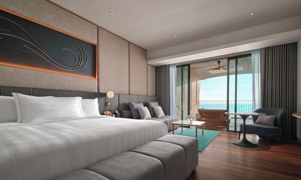 PARKROYAL Langkawi Resort Room Type - Premier Ocean View King with Private Pool PARKROYAL Langkawi Resort Room Type - Premier Ocean View King with Private Pool