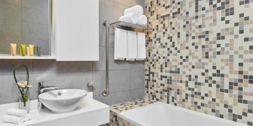 Staybridge Suites - Doha Lusail by IHG Room Type - Studio Suite