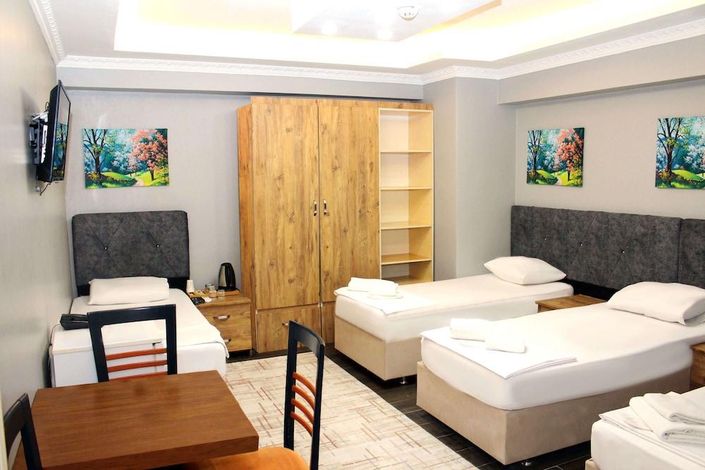 Big Life Hotel Room Type - Business Quadruple Room