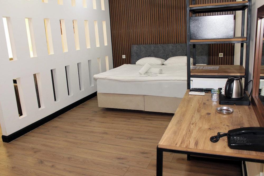 Big Life Hotel Room Type - Comfort Room