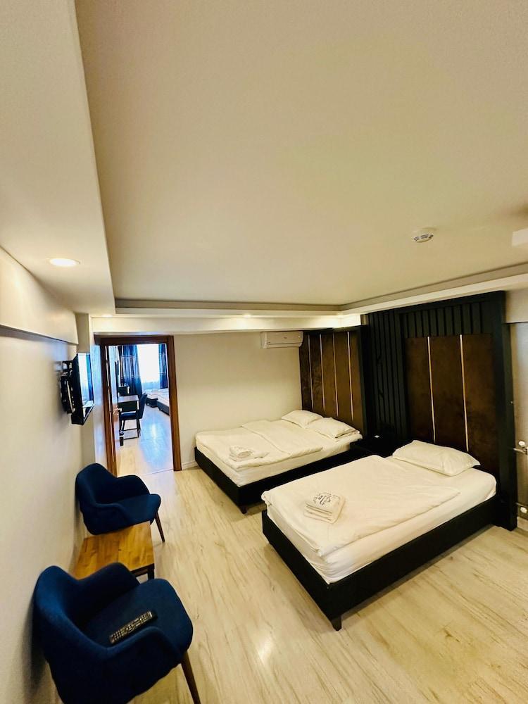 Sirkeci Quietness Hotel - Tap to explore photos