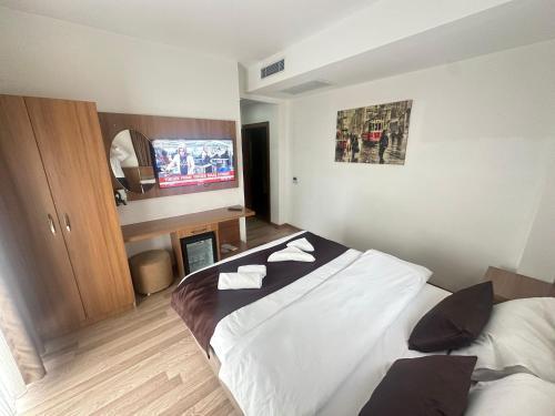 Hotel La SERA Room Type - Large Double Room