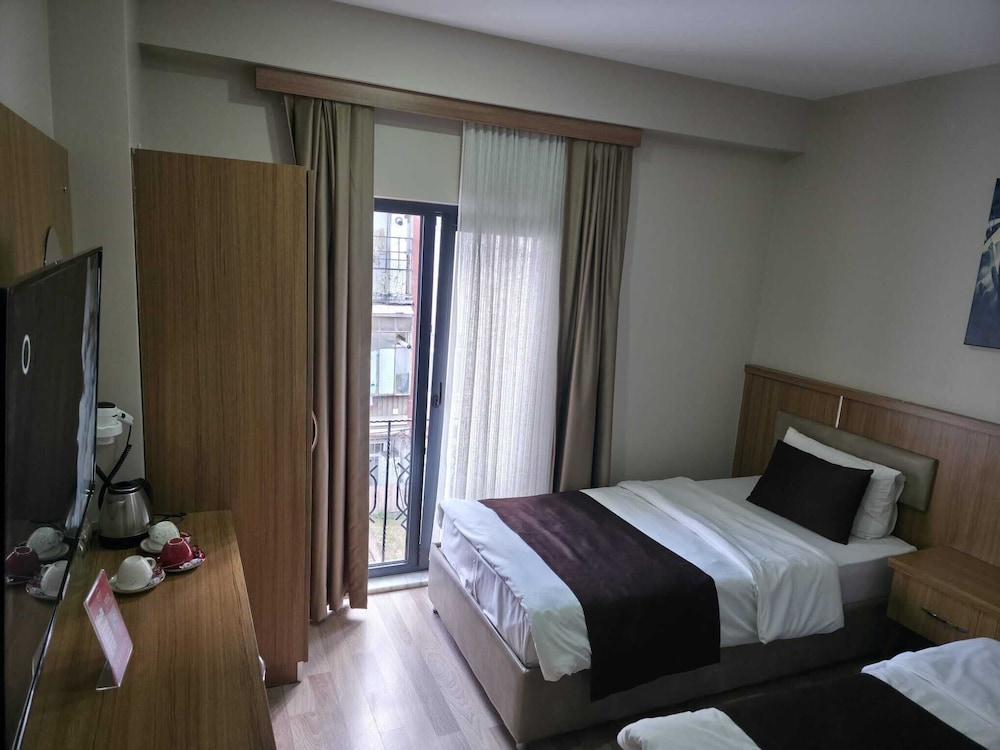Hotel La SERA Room Type - Economy Twin Room