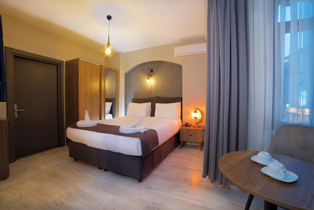 La Vida Hotel Room Type - Deluxe Double Room