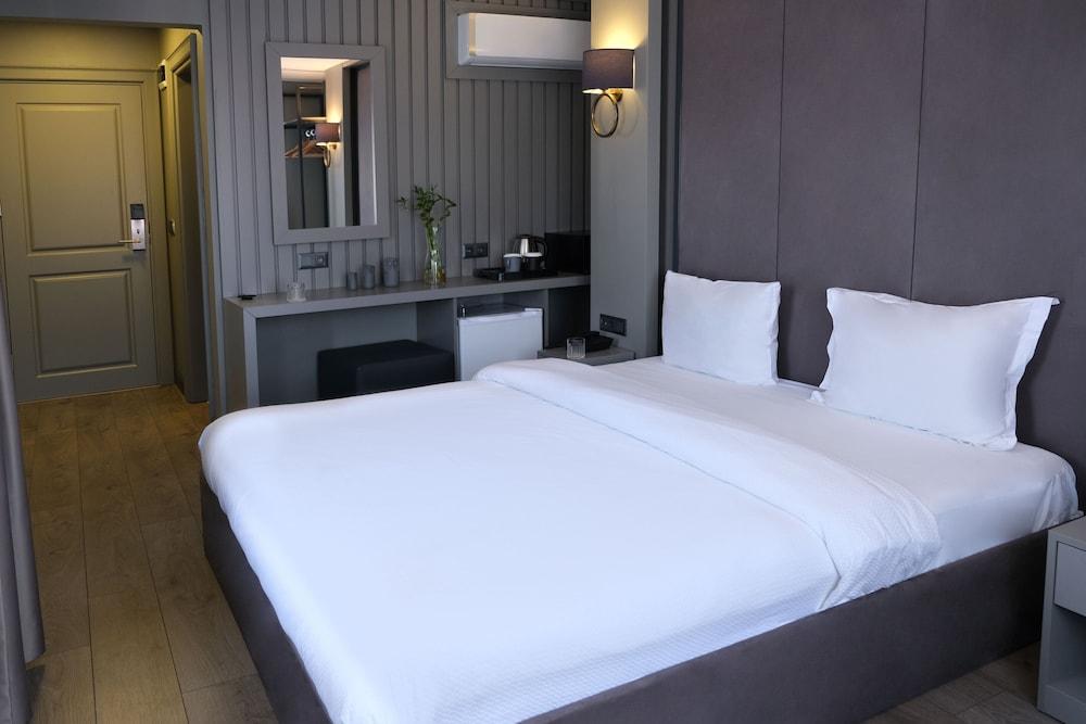 Dilens Bosphorus Hotel Room Type - Deluxe Double Room