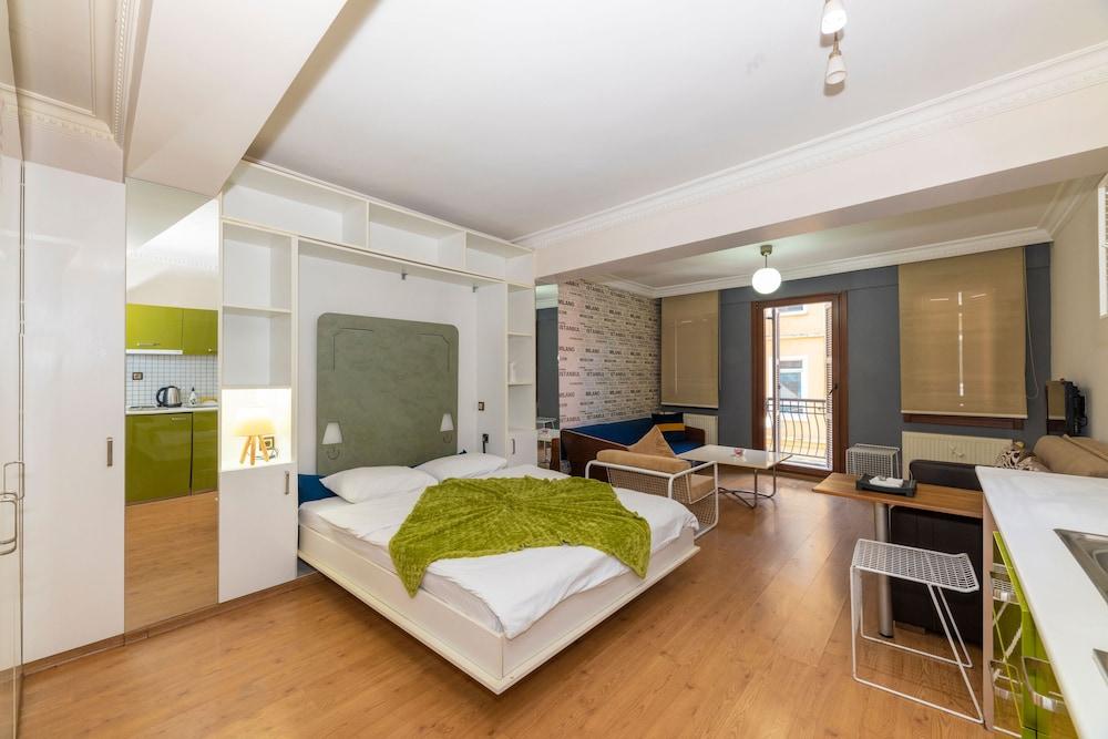 Opera House Hotel Room Type - Superior Family Room
