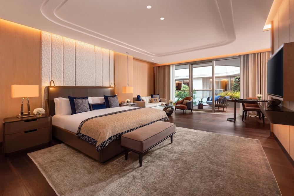Mandarin Oriental Bosphorus, Istanbul Room Type - Superior King Room