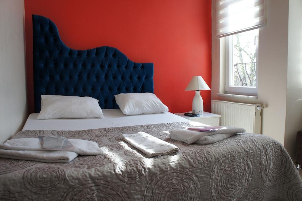Bufes Hotel Room Type - Standard Double or Twin Room