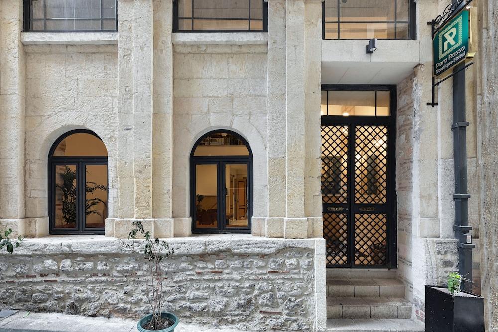 Pera Rasso Hotel Boutique Hotel - Tap to explore photos