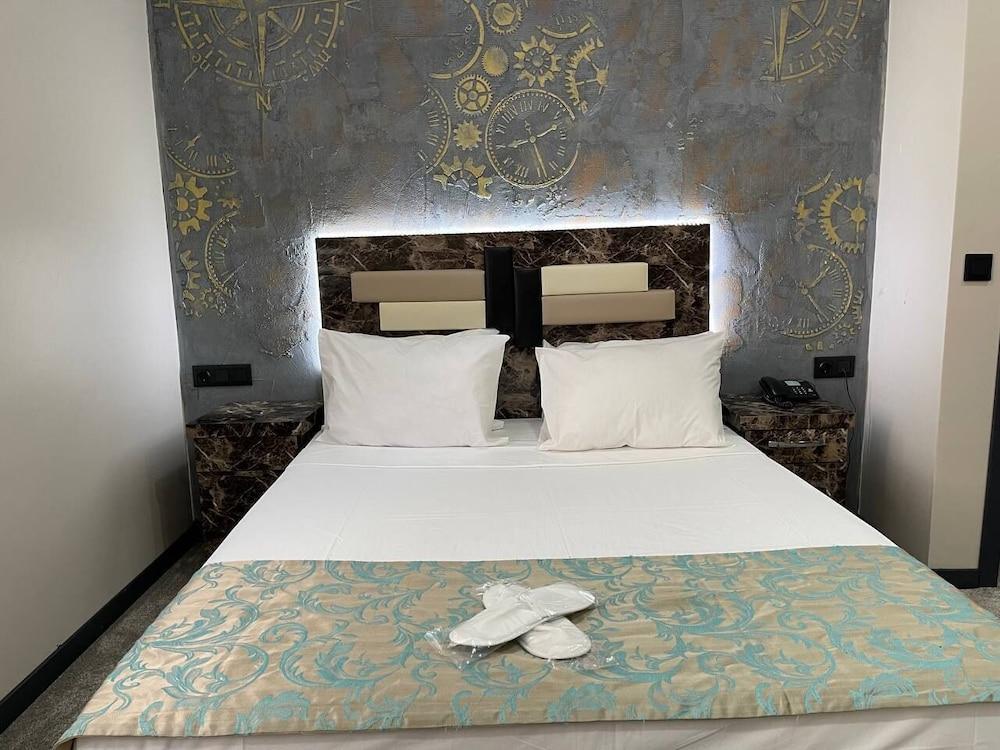 Vois Hotel Bostancı - Tap to explore photos