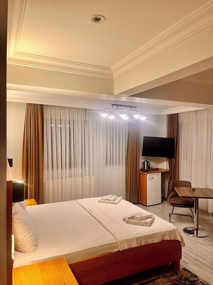 Class Hotel Bosphorus Room Type - Economy Triple Room, Ground Floor