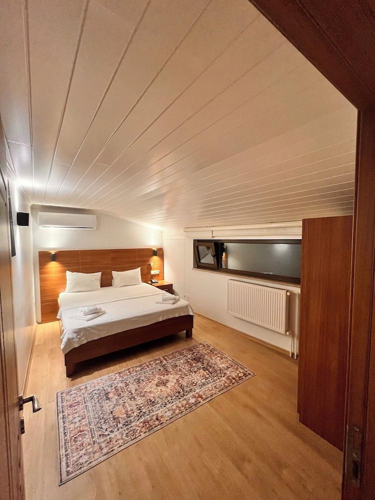 Class Hotel Bosphorus - Tap to explore photos