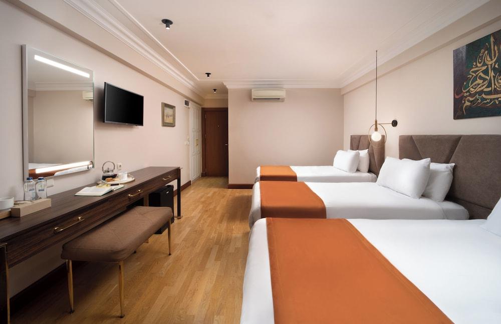 Recital Park Hotel Room Type - Standard Triple Room, 3 Twin Beds Recital Park Hotel Room Type - Standard Triple Room, 3 Twin Beds