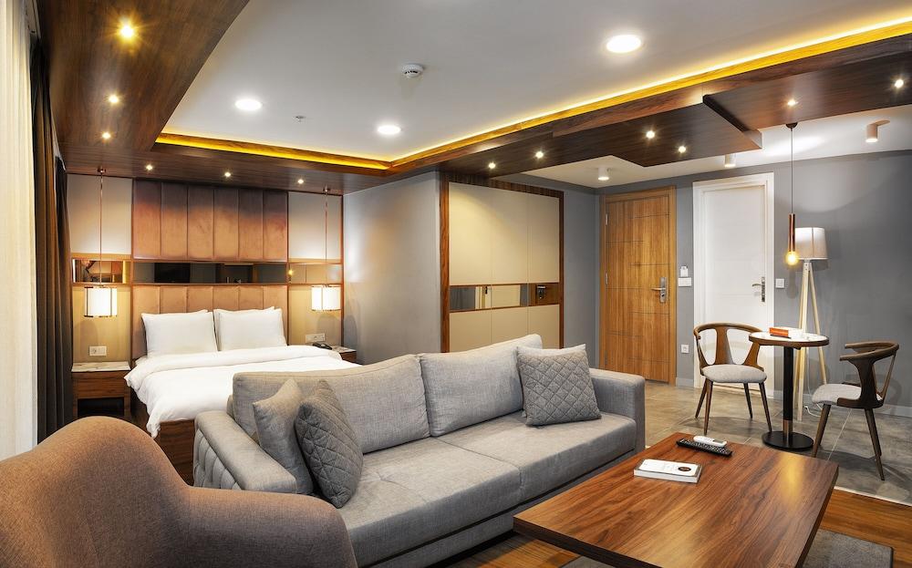 Vitabella Suites Room Type - Luxury Studio Suite