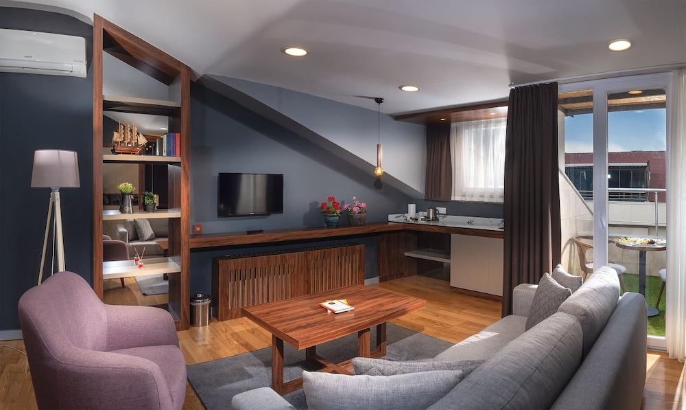 Vitabella Suites Room Type - Premium Suite