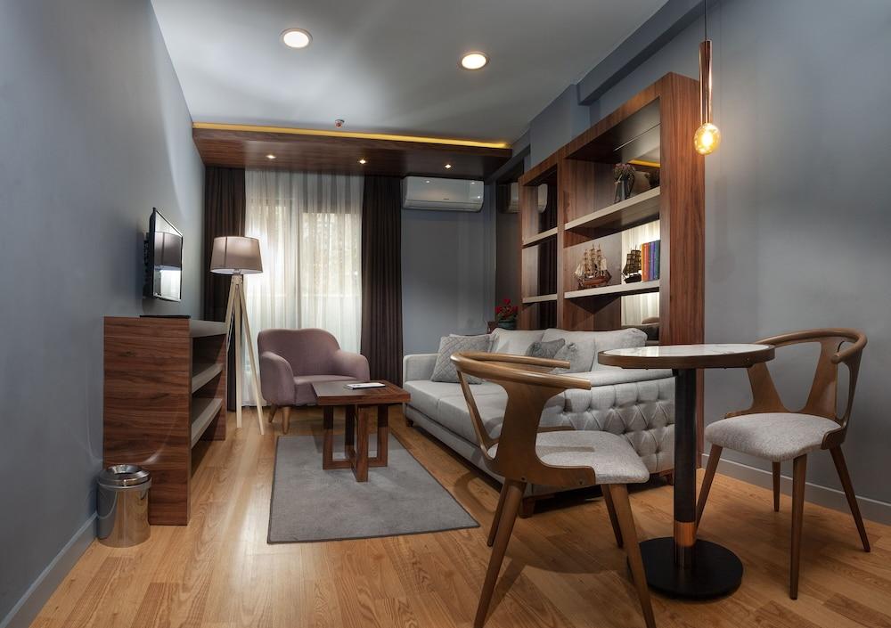Vitabella Suites Room Type - Superior Suite