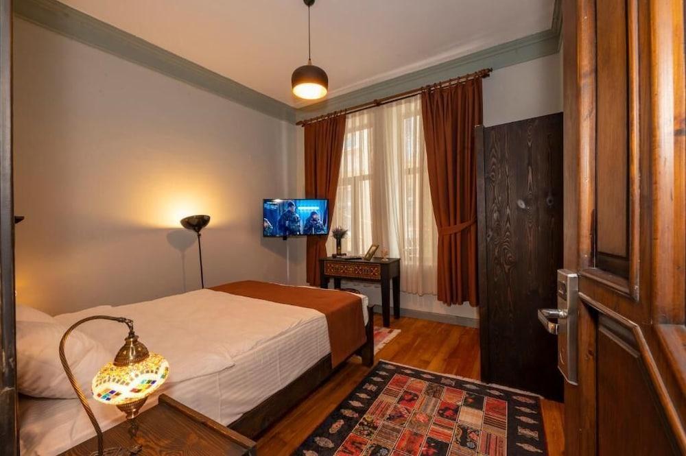 Opera Suites Okanli Room Type - Deluxe Suite, 1 Bedroom, Non Smoking Opera Suites Okanli Room Type - Deluxe Suite, 1 Bedroom, Non Smoking