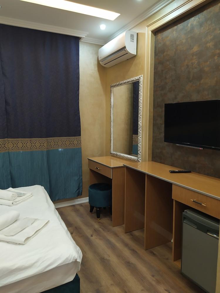 Bonami Hotel Room Type - Comfort Triple Room