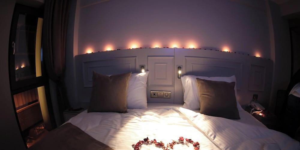 X-Nellyi Boutique Hotel - Tap to explore photos