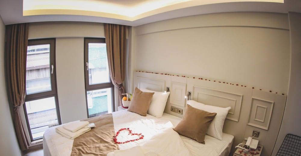 X-Nellyi Boutique Hotel Room Type - Standard Double Room