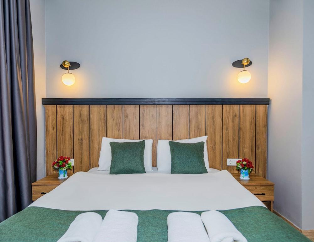 La Pera Suites Room Type - Deluxe Studio