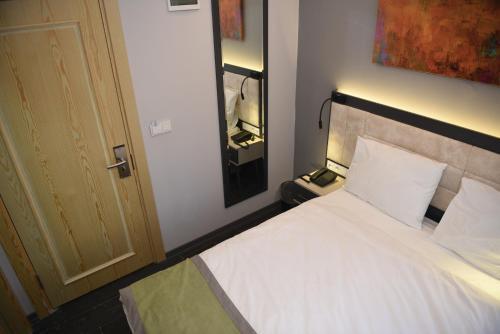 Best Hotel Kadikoy - Tap to explore photos