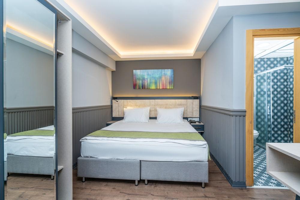 Best Hotel Kadikoy Room Type - Deluxe Room, 1 Bedroom, City View