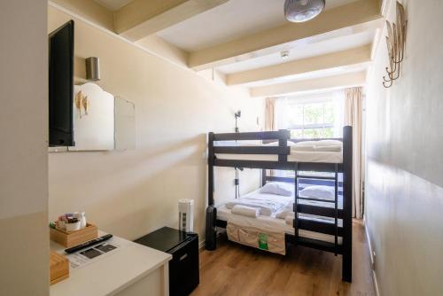 Hotel Prinsenhof Amsterdam Room Type - Twin Room with Lake View