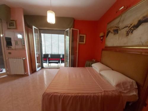 Suites Oliveri Viale Marconi - Tap to explore photos